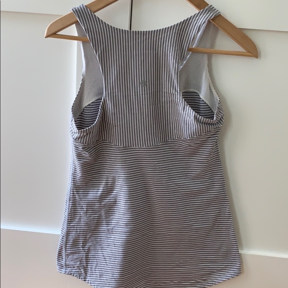 Lululemon tank - Picture 2 of 3